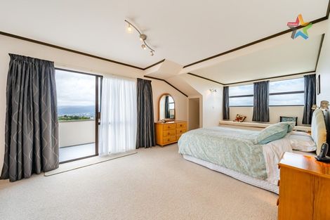 Photo of property in 57 Pokohiwi Road, Normandale, Lower Hutt, 5010