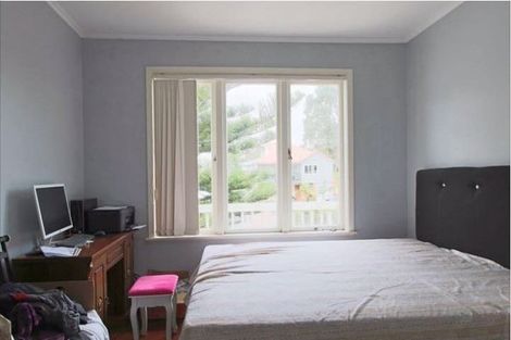 Photo of property in 27 Kohekohe Street, New Lynn, Auckland, 0600