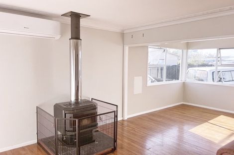 Photo of property in 37 Winsford Street, Manurewa, Auckland, 2102