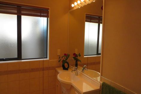 Photo of property in 40 Leafield Crescent, Henderson, Auckland, 0612