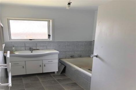 Photo of property in 17b Pah Road, Papatoetoe, Auckland, 2025