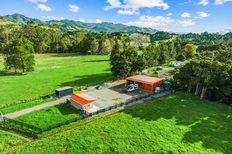 Photo of property in 327 Tangihua Road, Maungakaramea, Whangarei, 0178