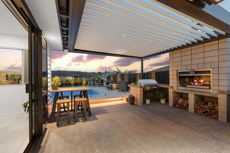 Photo of property in 31 Pohutukawa Parade, Riverhead, 0820