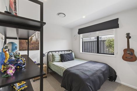 Photo of property in 247 Huatoki Street, Upper Vogeltown, New Plymouth, 4310