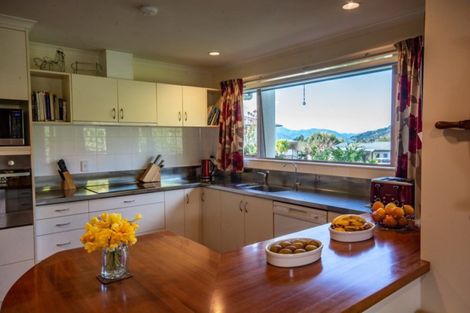 Photo of property in 14 Ranui Street, Waikawa, Picton, 7220