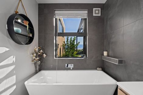 Photo of property in 6 Big Valley Drive, Jacks Point, Queenstown, 9371