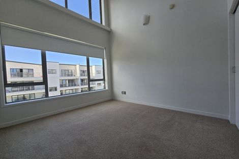 Photo of property in 2d/136 Stancombe Road, Flat Bush, Auckland, 2016