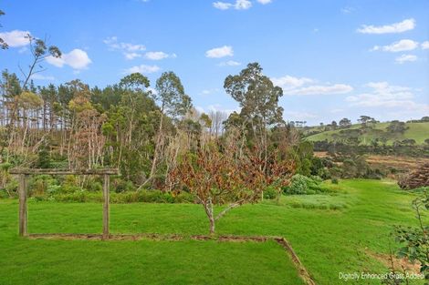 Photo of property in 1175 South Head Road, South Head, Helensville, 0874