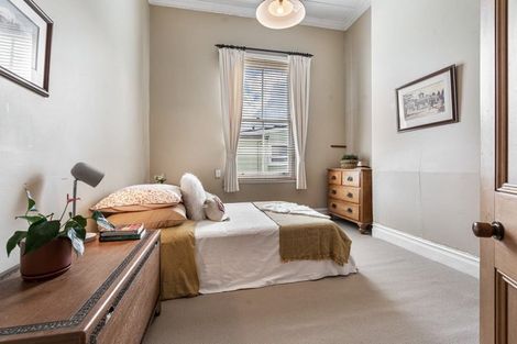 Photo of property in 125 Vauxhall Road, Narrow Neck, Auckland, 0624