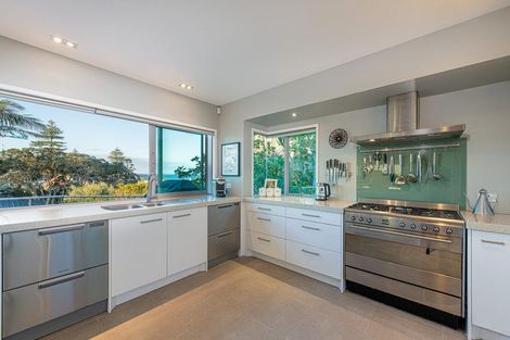 Photo of property in 12 Whitby Crescent, Mairangi Bay, Auckland, 0630