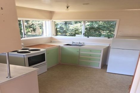 Photo of property in 2/18 Mirrabooka Avenue, Botany Downs, Auckland, 2010