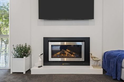 Photo of property in 84 Metehau Street, Marshland, Christchurch, 8083