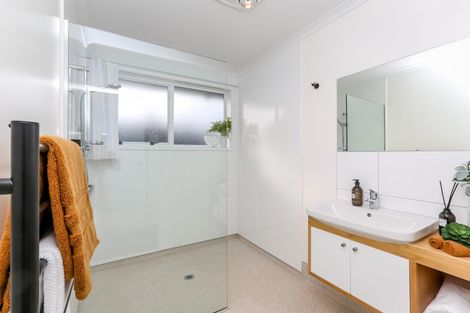 Photo of property in 2/25 Wallath Road, Westown, New Plymouth, 4310