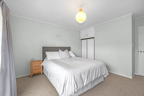 Photo of property in 2/58 Ambleside Drive, Burnside, Christchurch, 8053