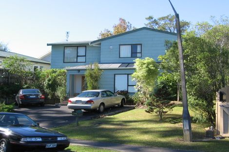 Photo of property in 23 Edgware Road, West Harbour, Auckland, 0618
