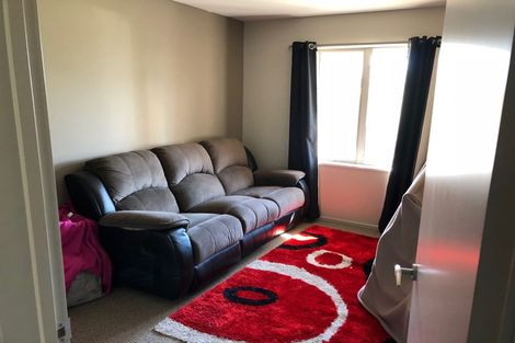 Photo of property in 20 Foresters Crescent, Parklands, Christchurch, 8083