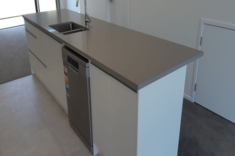 Photo of property in 18 Timu Road, Long Bay, Auckland, 0630