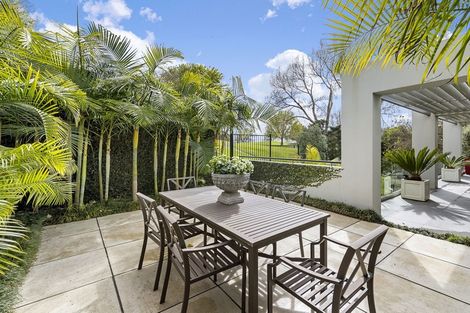 Photo of property in 8b Crown Lane, Remuera, Auckland, 1050