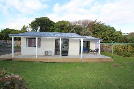 Photo of property in 6a North Street, Tawa, Wellington, 5028