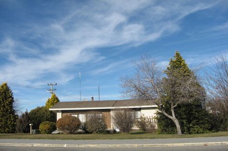 Photo of property in 24 Bute Street, Ranfurly, 9332