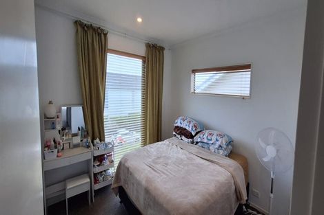 Photo of property in 4 Shelduck Way, Hobsonville, Auckland, 0616