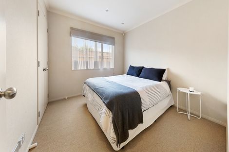 Photo of property in 33 Croftview Road, Wattle Downs, Auckland, 2103