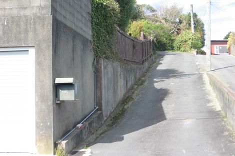 Photo of property in 33a Braithwaite Street, Karori, Wellington, 6012