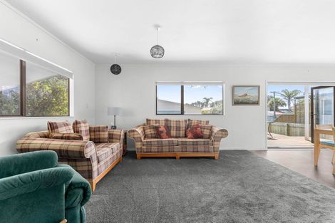 Photo of property in 894 Pataua South Road, Pataua South, Onerahi, 0192