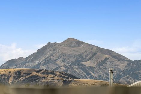 Photo of property in 6 Bargour Street, Wanaka, 9305