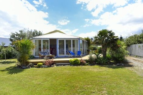 Photo of property in 86a Fortescue Street, Mahia, 4198