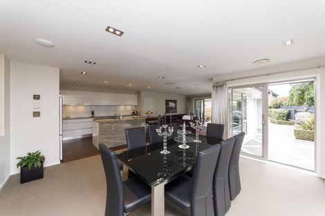 Photo of property in 2 Grand Oaks Drive, Awapuni, Palmerston North, 4412