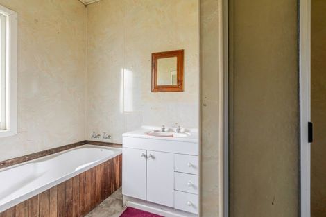 Photo of property in 84086 State Highway 2, Eketahuna, 4995