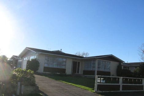 Photo of property in 64 John F Kennedy Drive, Milson, Palmerston North, 4414