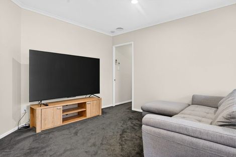 Photo of property in 31 Magnolia Drive, Waiuku, 2123