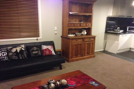 Photo of property in 11 Sheffield Place, Botany Downs, Auckland, 2010