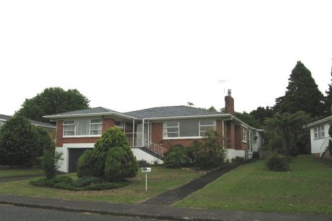 Photo of property in 27 Stanaway Street, Hillcrest, Auckland, 0627