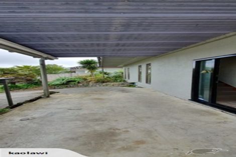 Photo of property in 90 Stapleford Crescent, Browns Bay, Auckland, 0630