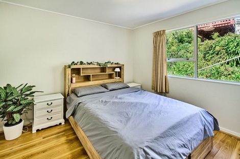 Photo of property in 1/102 Sutherland Road, Melrose, Wellington, 6023