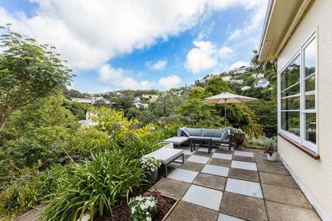 Photo of property in 2 The Rigi, Northland, Wellington, 6012