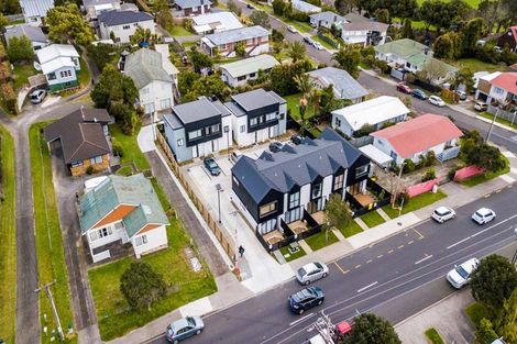 Photo of property in 8/36 Kaipatiki Road, Glenfield, Auckland, 0629