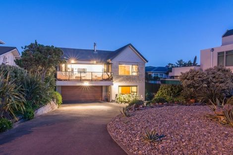 Photo of property in 82 Marine Parade, Paraparaumu Beach, Paraparaumu, 5032