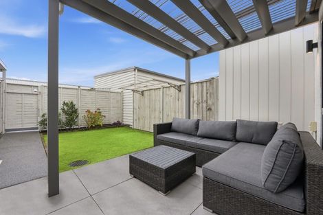 Photo of property in 14 Adlam Lane, Takanini, 2112