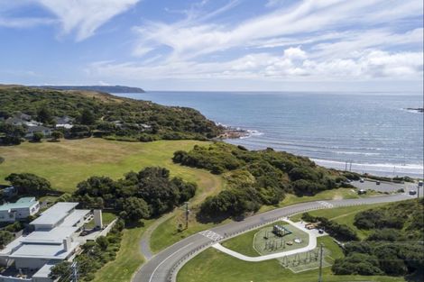Photo of property in 37a Matatiro Street, Titahi Bay, Porirua, 5022