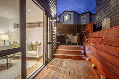 Photo of property in 3b Serrata Place, Browns Bay, Auckland, 0630