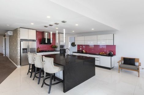 Photo of property in 35 Grumman Lane, Newlands, Wellington, 6037