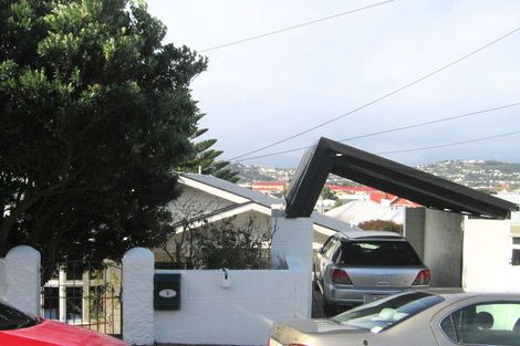 Photo of property in 3 Freyberg Street, Lyall Bay, Wellington, 6022