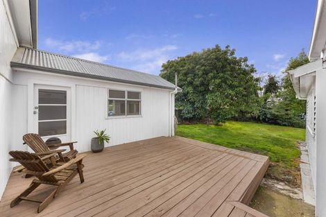Photo of property in 27 Waldegrave Street, Palmerston North, 4410