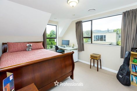 Photo of property in 1 Hobbit Lane, Pinehaven, Upper Hutt, 5371