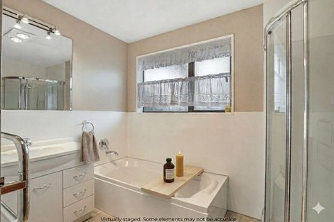 Photo of property in 8 Peebles Drive, Hei Hei, Christchurch, 8042