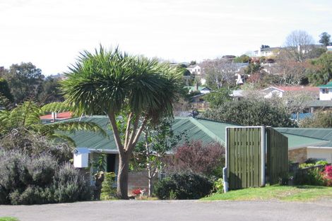 Photo of property in 15 Kingswood Road, Brookfield, Tauranga, 3110